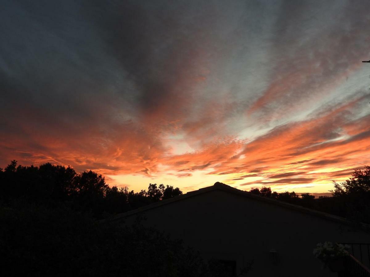 Le Mas De L'Escaillon Saint-Saturnin-d'Apt Bagian luar foto